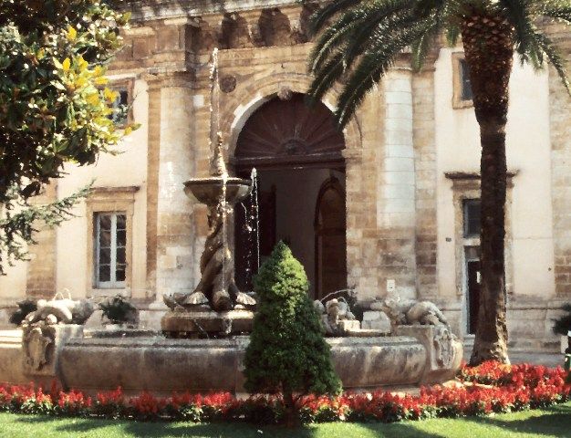 Superstipendi: condanna per cinque ex dirigenti comunali Superstipendi: condanna per cinque ex dirigenti comunali
