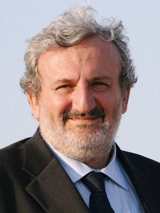 Michele Emiliano lascia il Partito Democratico Michele Emiliano lascia il Partito Democratico