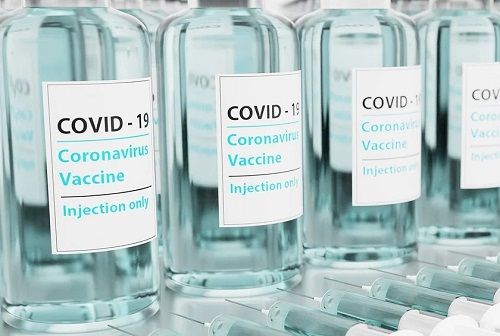 Vaccinazione anti Covid: oggi i nati nel 1943, domani i nati nel 1944 e nel 1945 Vaccinazione anti Covid: oggi i nati nel 1943, domani i nati nel 1944 e nel 1945