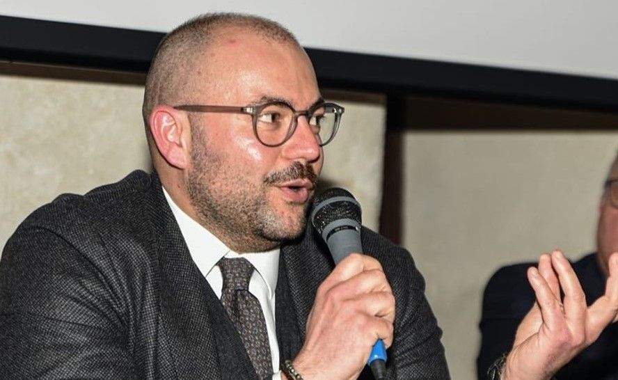Angelo Lucarella: «Il contratto di governo è stato un vincolo improprio per i parlamentari»
